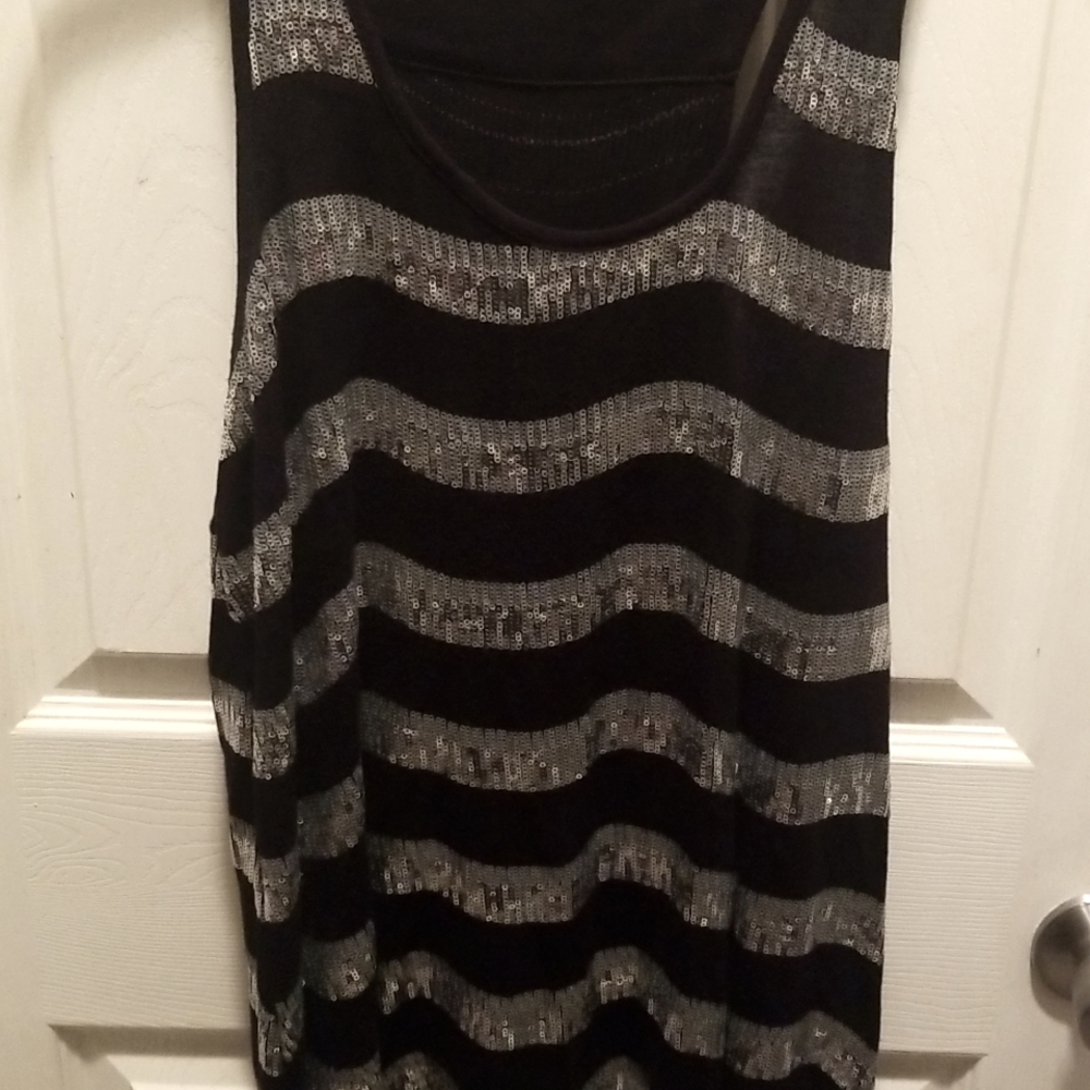 XXI Tank Top - Picture 2 of 3